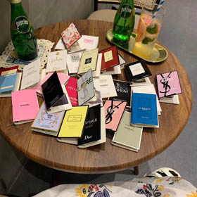 Wietnamski licznik wersji karty perfum próbka-3102