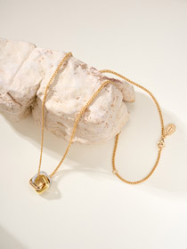 Tiffany poduszka w kształcie trójkolorowy pierścień diamentowy naszyjnik-3680