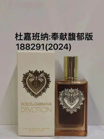 Dolce & Gabbana wprowadza perfum-3500