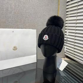 Kapelusz MONCLER  