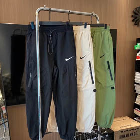 Spodnie sportowe NIKE  